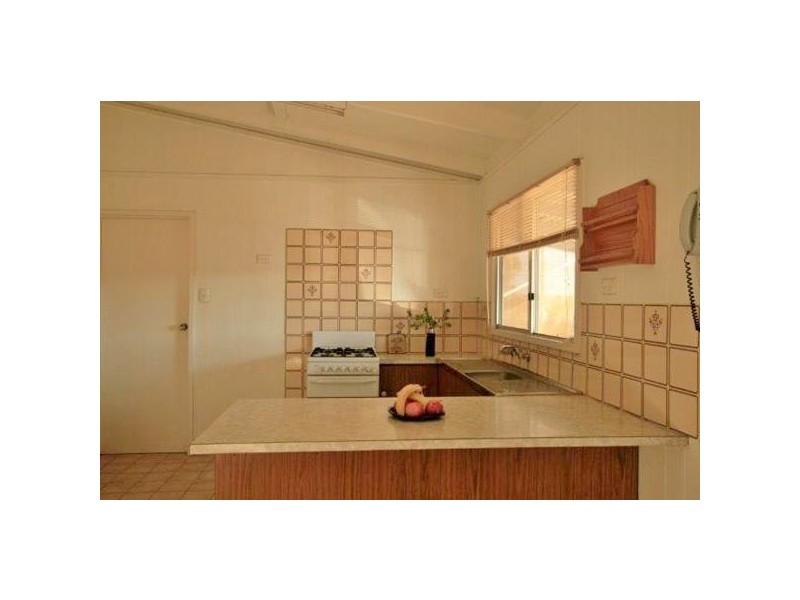 4 Nairn Place, Kalbarri WA 6536