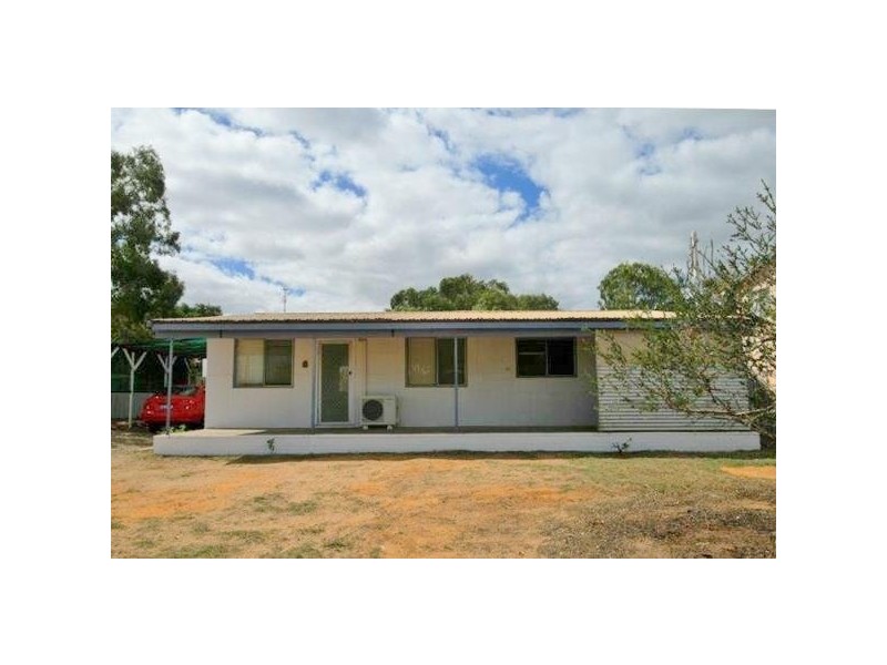 4 Nairn Place, Kalbarri WA 6536