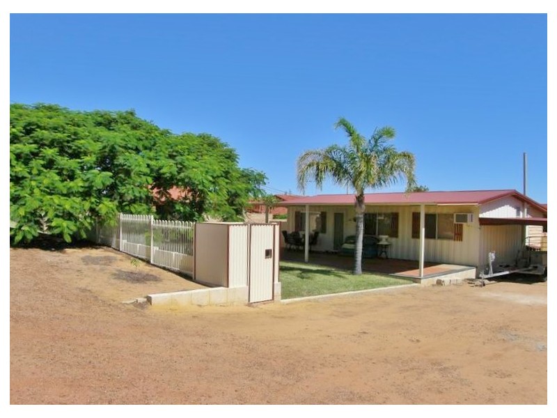 16 Smith Street, Kalbarri WA 6536