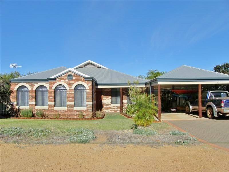 12 Gliddon Avenue, Kalbarri WA 6536