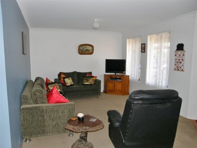 12 Gliddon Avenue, Kalbarri WA 6536