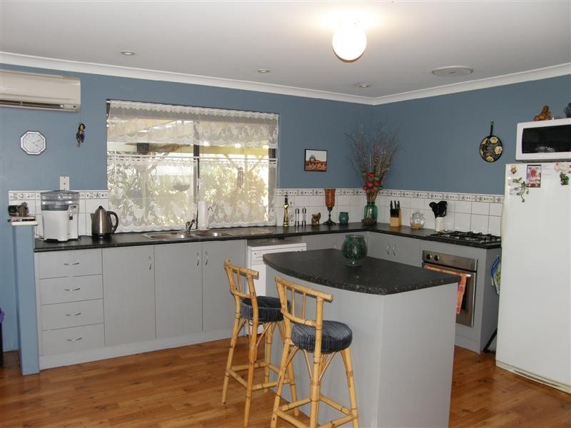 12 Gliddon Avenue, Kalbarri WA 6536