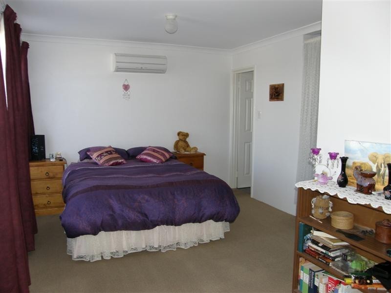 12 Gliddon Avenue, Kalbarri WA 6536