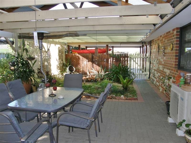 12 Gliddon Avenue, Kalbarri WA 6536