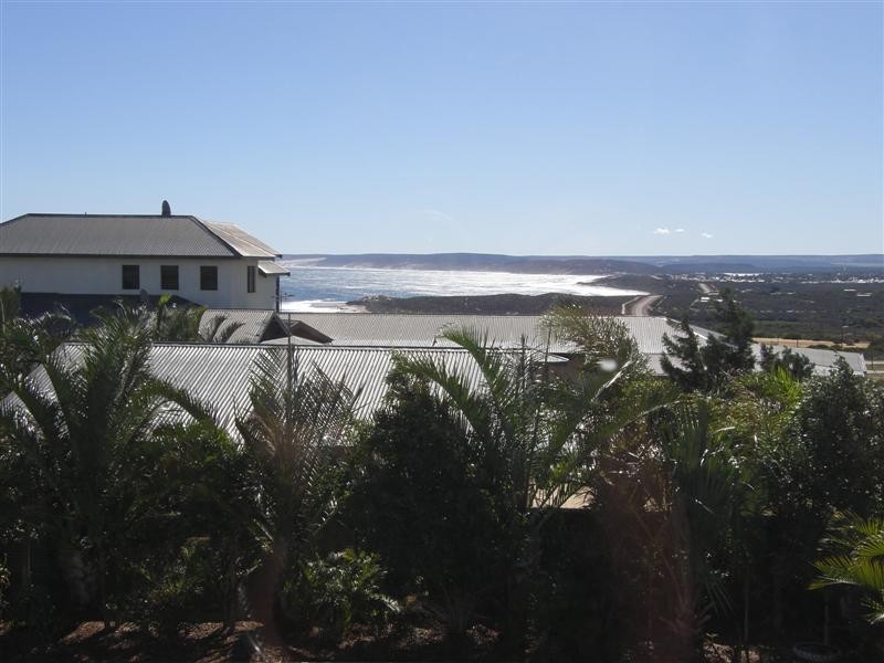 2 Mariner Crescent, Kalbarri WA 6536