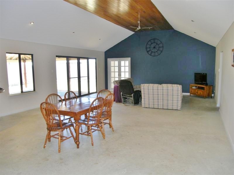 25 Mainwaring Drive, Kalbarri WA 6536