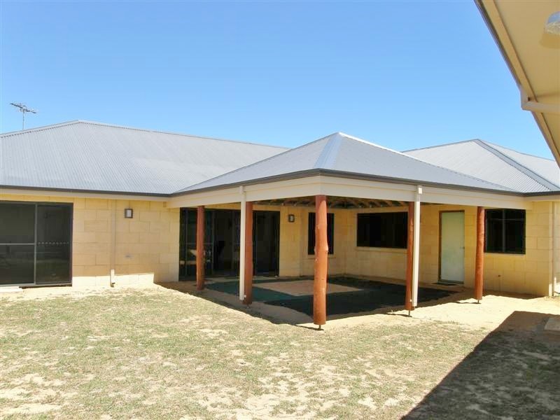 25 Mainwaring Drive, Kalbarri WA 6536
