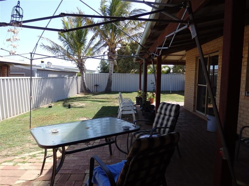 20 Gantheaume Crescent, Kalbarri WA 6536