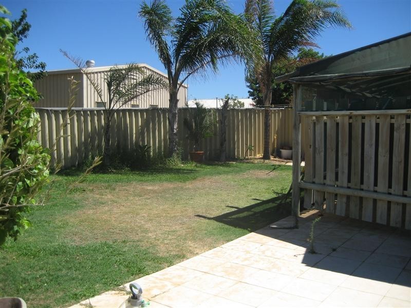 18 Gantheaume Crescent, Kalbarri WA 6536