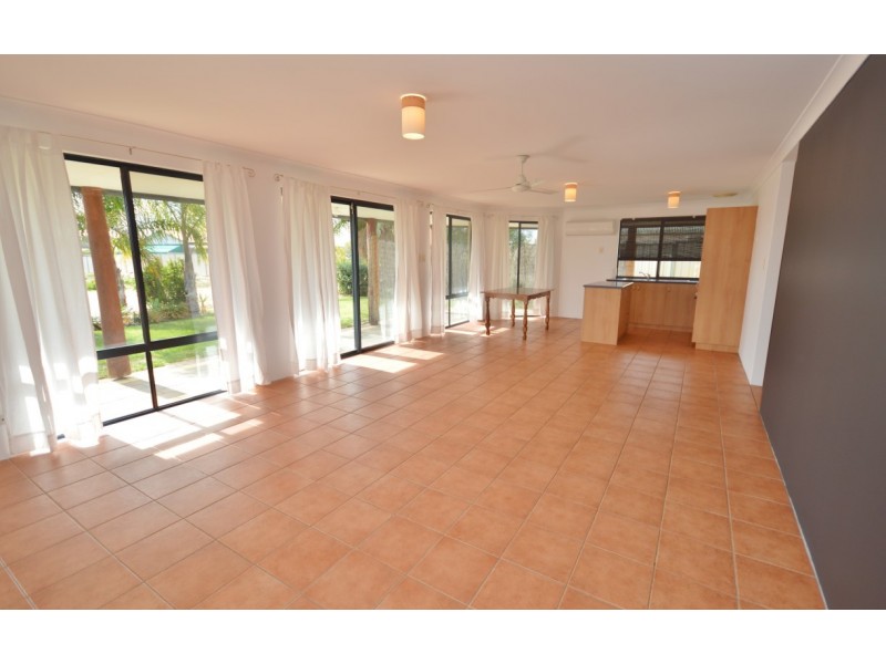 11 Mainwaring Drive, Kalbarri WA 6536