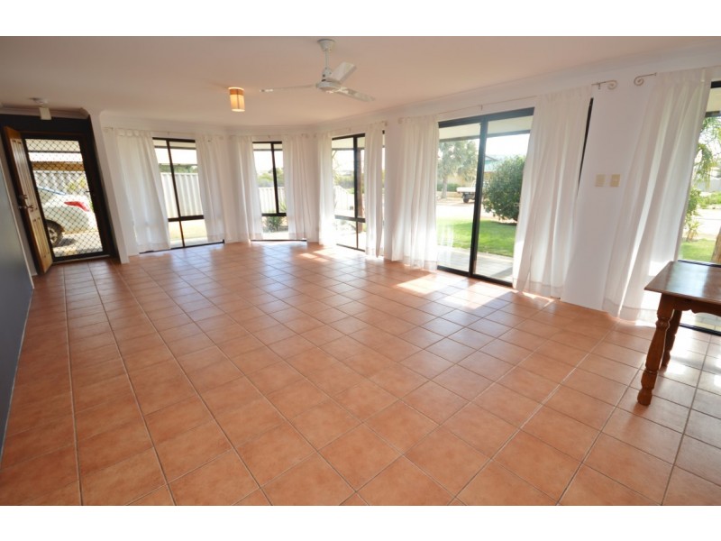 11 Mainwaring Drive, Kalbarri WA 6536