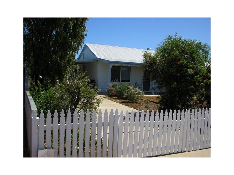 9 Seakist Retreat, Kalbarri WA 6536