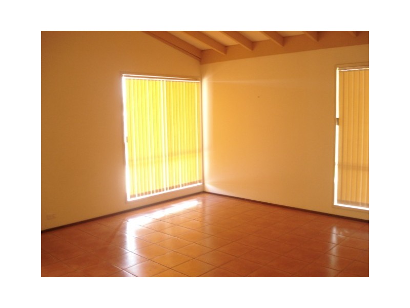 24 Batavia Circle, Kalbarri WA 6536