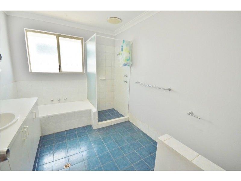 4 Gallant Close, Kalbarri WA 6536