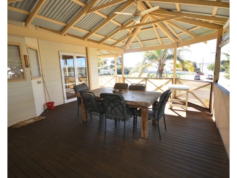 18 Glass Street, Kalbarri WA 6536
