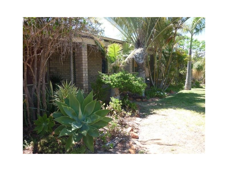 13 Waikiri Parade, Kalbarri WA 6536