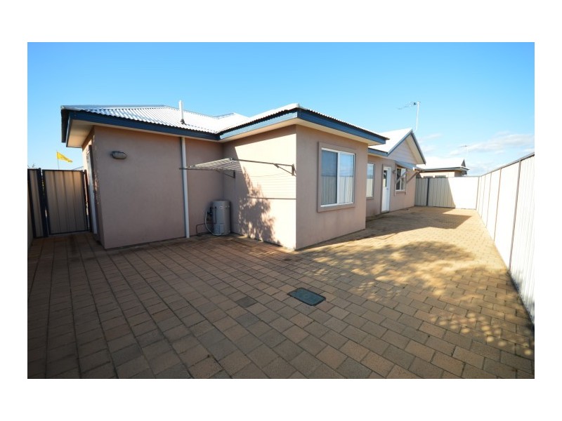 2/4 Seakist Retreat, Kalbarri WA 6536