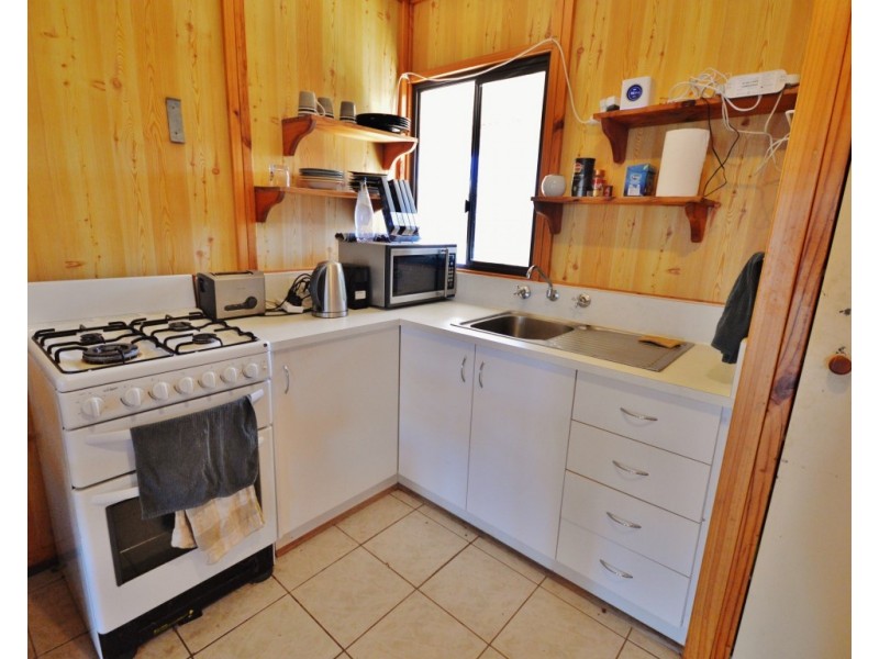 3 Gantheaume Crescent, Kalbarri WA 6536