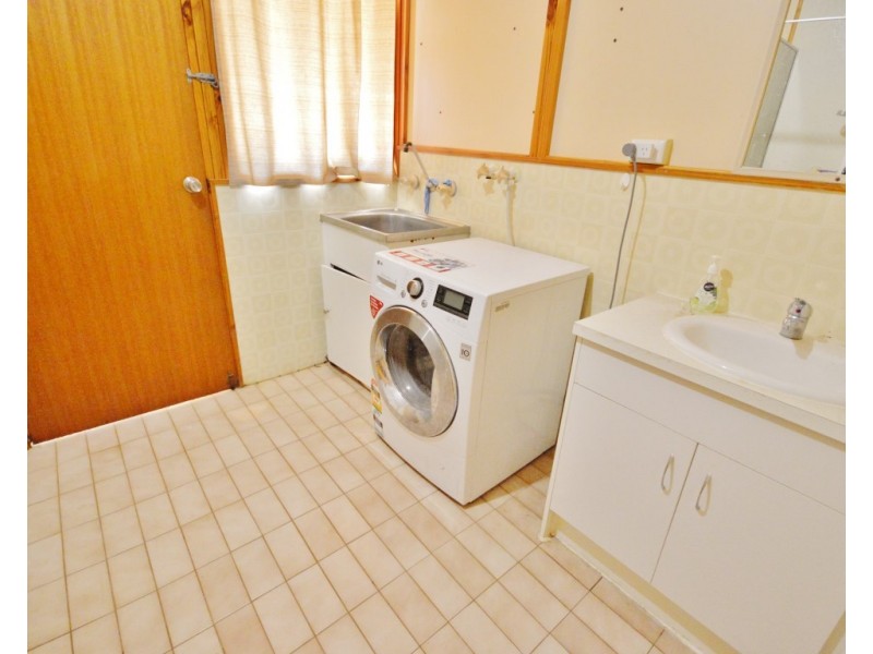 3 Gantheaume Crescent, Kalbarri WA 6536