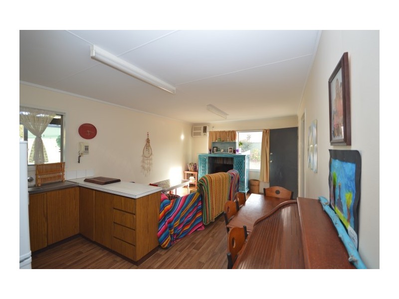 2B Clifton Place, Kalbarri WA 6536