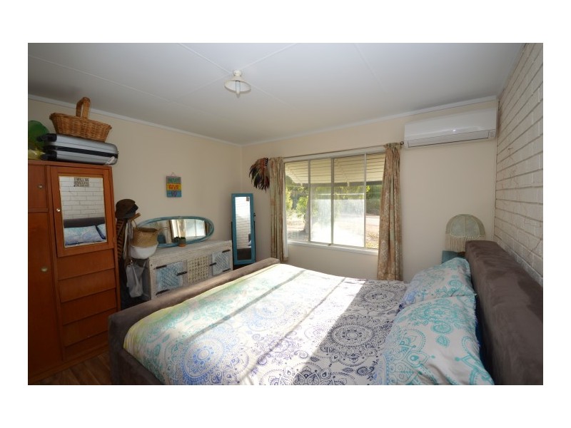 2B Clifton Place, Kalbarri WA 6536