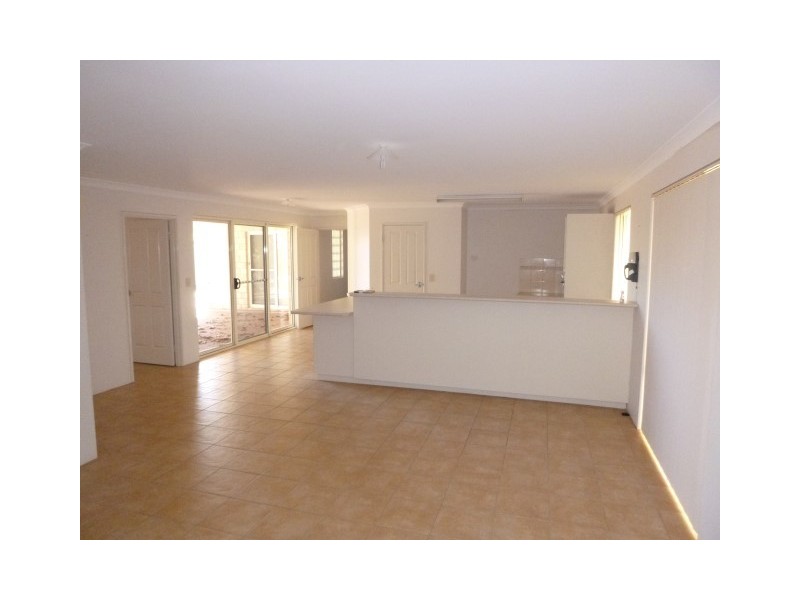 13 Gliddon Avenue, Kalbarri WA 6536