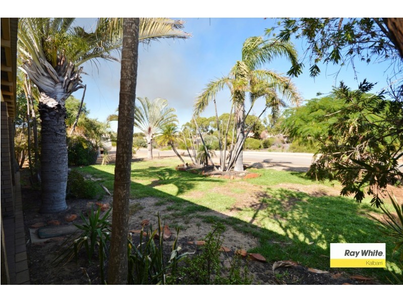 13 Waikiri Parade, Kalbarri WA 6536