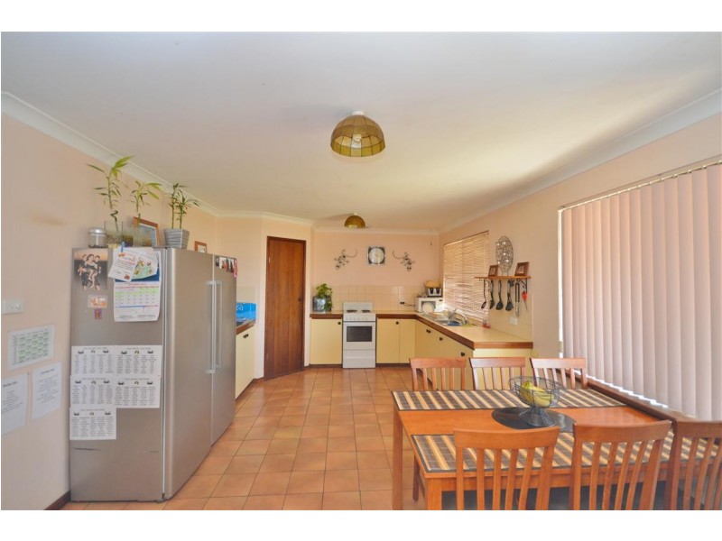 14 Starfire Close, Kalbarri WA 6536