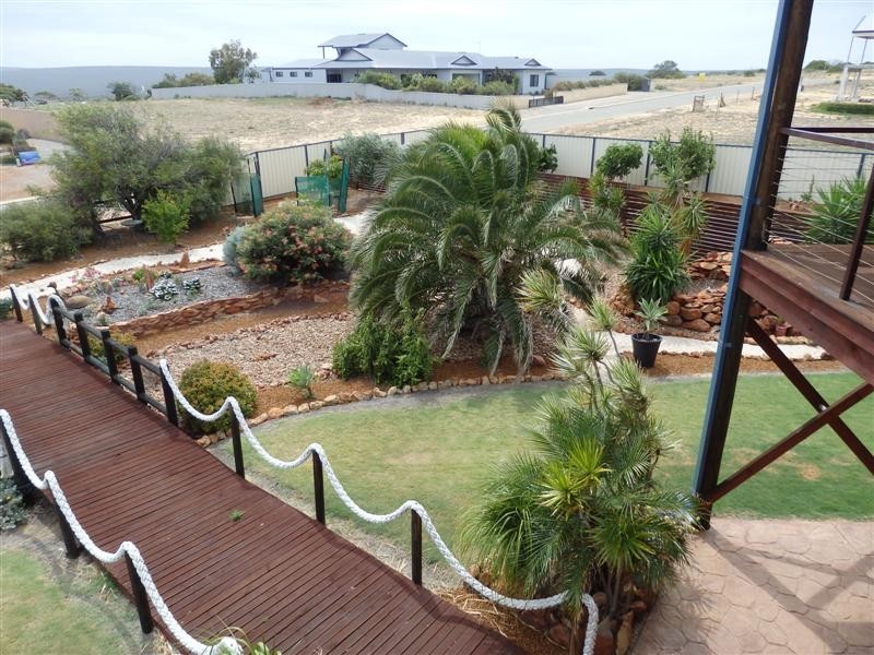 13 Tern Way, Kalbarri WA 6536