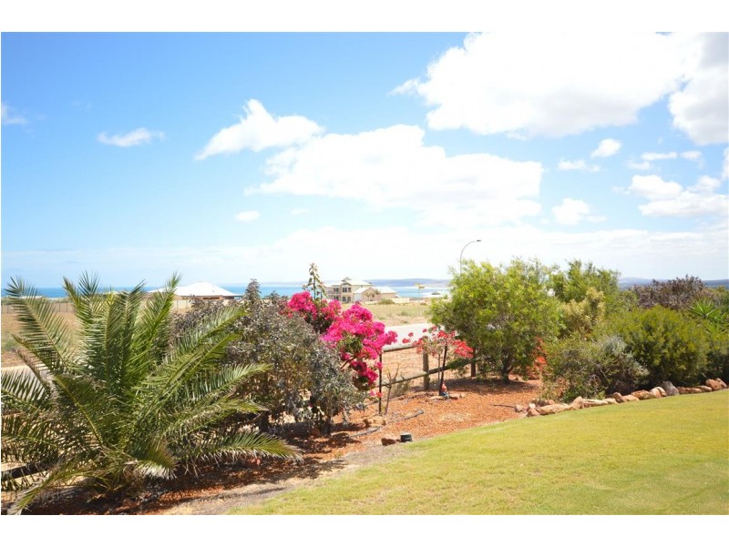 13 Tern Way, Kalbarri WA 6536