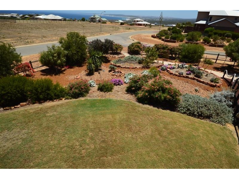 13 Tern Way, Kalbarri WA 6536