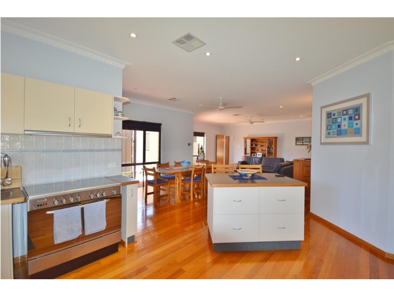5 Sequita Way, Kalbarri WA 6536