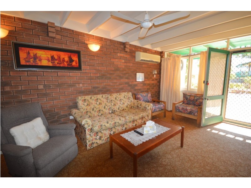 2/22 Chick Court Units, Kalbarri WA 6536