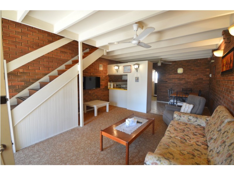 2/22 Chick Court Units, Kalbarri WA 6536