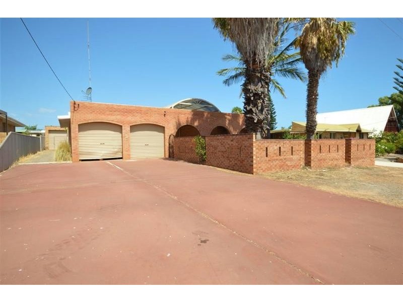 13 Chick Place, Kalbarri WA 6536