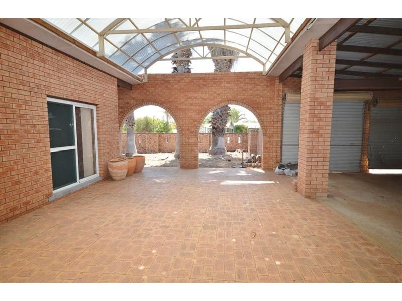 13 Chick Place, Kalbarri WA 6536