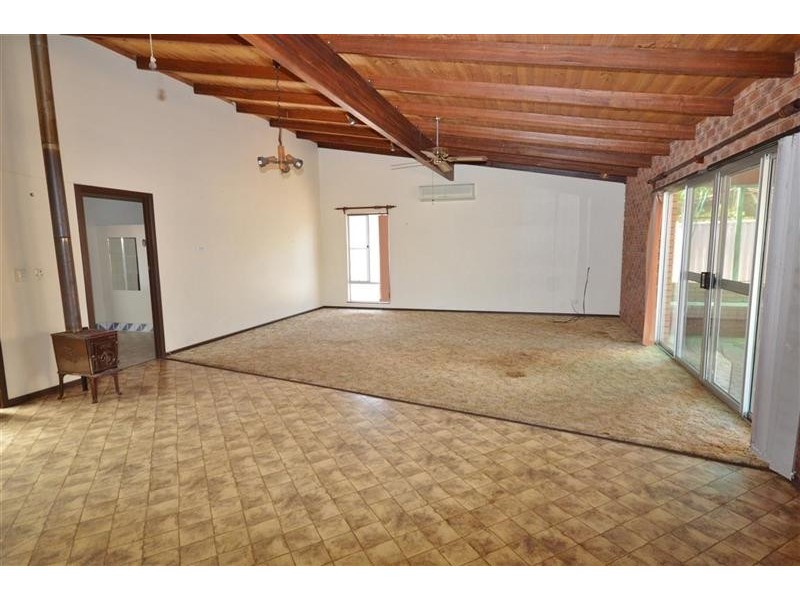 13 Chick Place, Kalbarri WA 6536