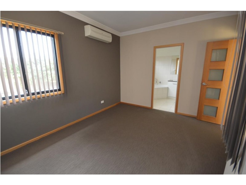 30 Centrolepis Circuit, Kalbarri WA 6536