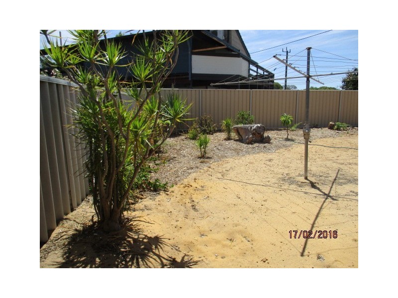 8C Penn Street, Kalbarri WA 6536