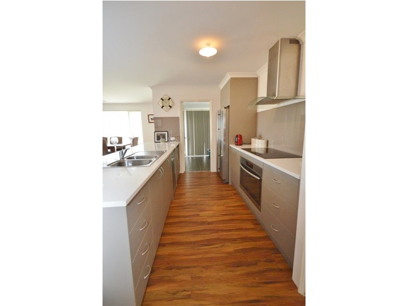 9 Emerald Vista, Kalbarri WA 6536