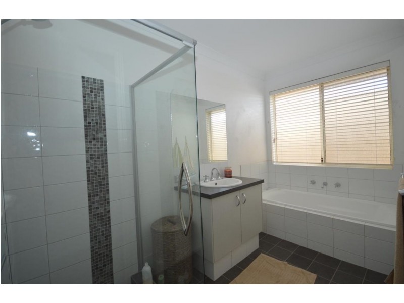 9 Emerald Vista, Kalbarri WA 6536