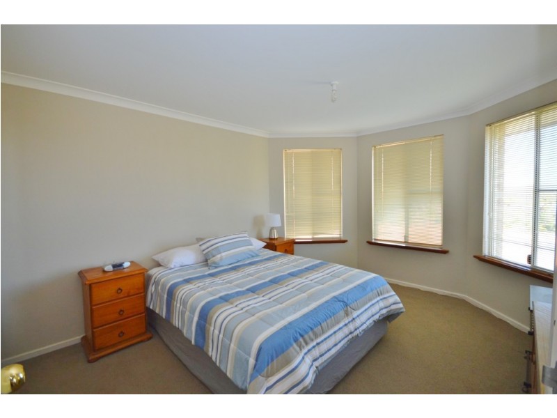 63 Gantheaume Crescent, Kalbarri WA 6536