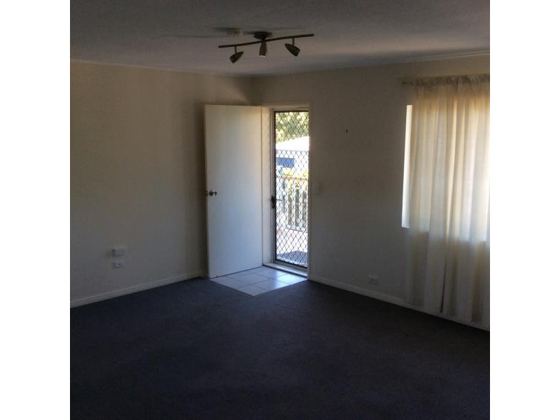 4/55 Truro St, Torquay QLD 4655