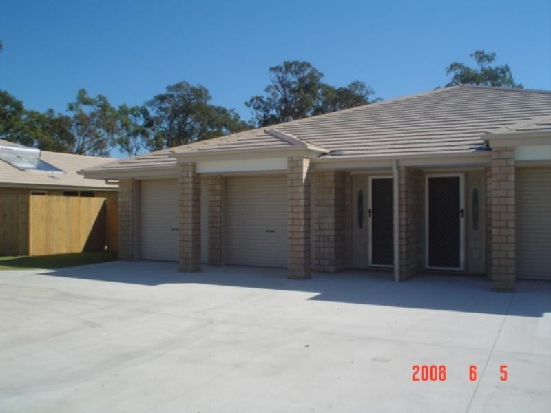 2/209 Pulgul Street, Urangan QLD 4655