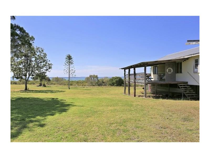 48 Francis Avenue, Booral QLD 4655