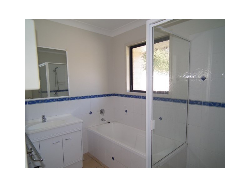 16 Kingston Close, Wondunna QLD 4655