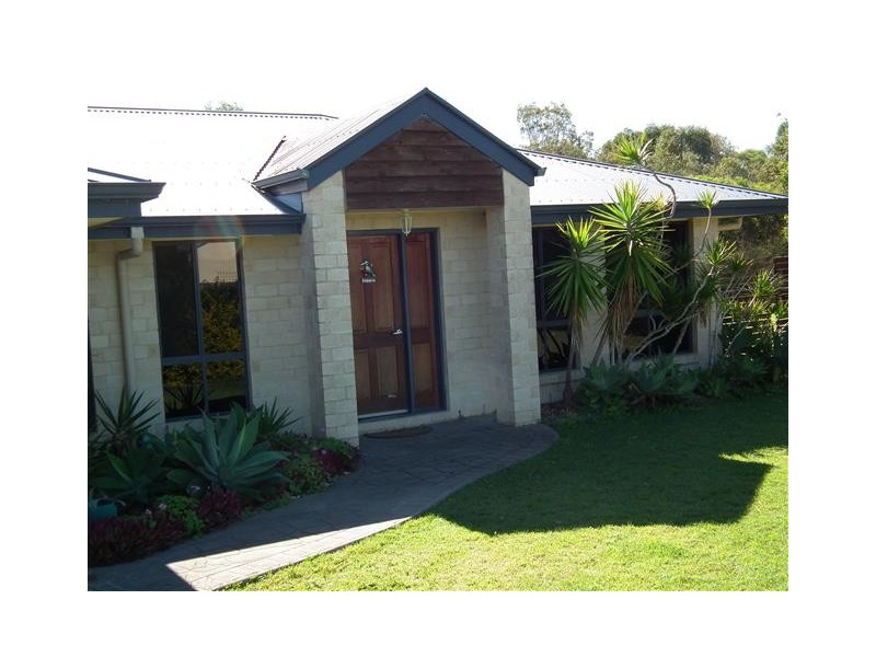 16 Kingston Close, Wondunna QLD 4655