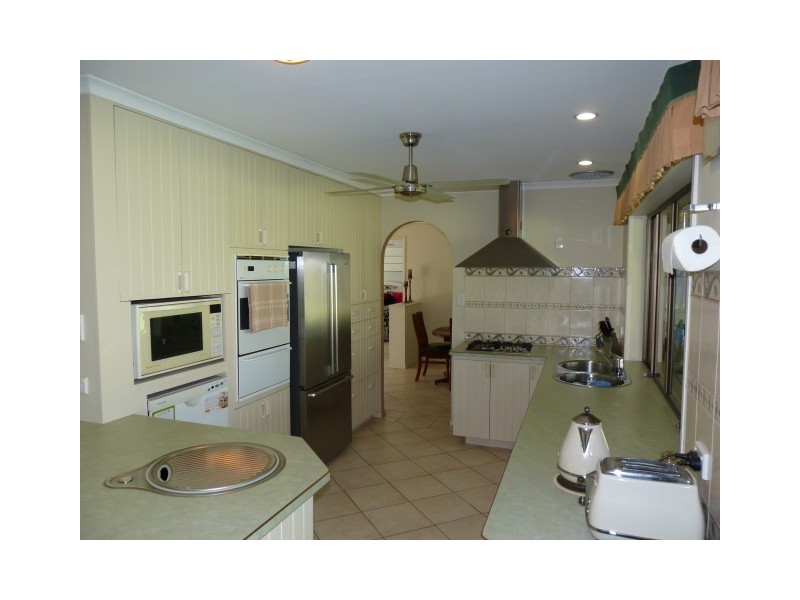 69 Wellington Crescent, Wondunna QLD 4655