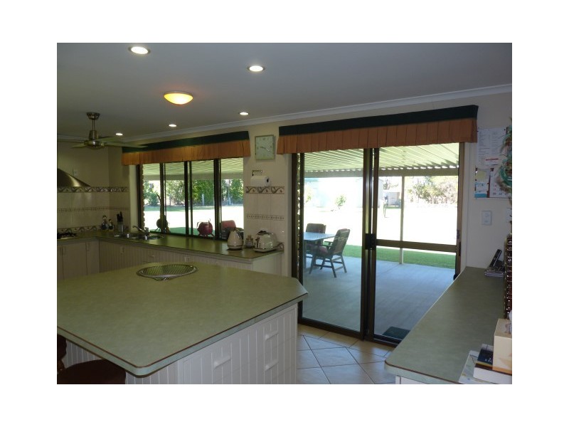 69 Wellington Crescent, Wondunna QLD 4655