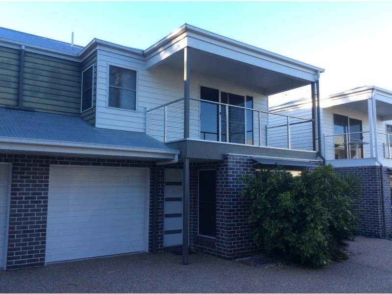 4/8 Taylor St, Pialba QLD 4655